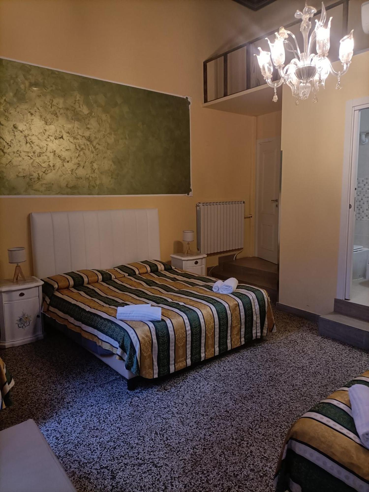 Palazzo Lion Morosini - Check In Presso Locanda Ai Santi Apostoli Venetië Buitenkant foto